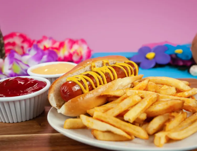 Hot dog at Hawaiian Falls